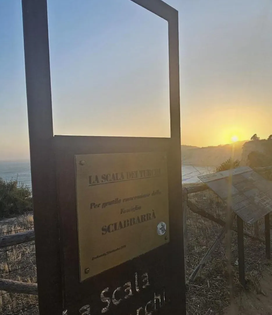 Casa Vacanze A Due Passi Dal Mare Porto Empedocle 0*,